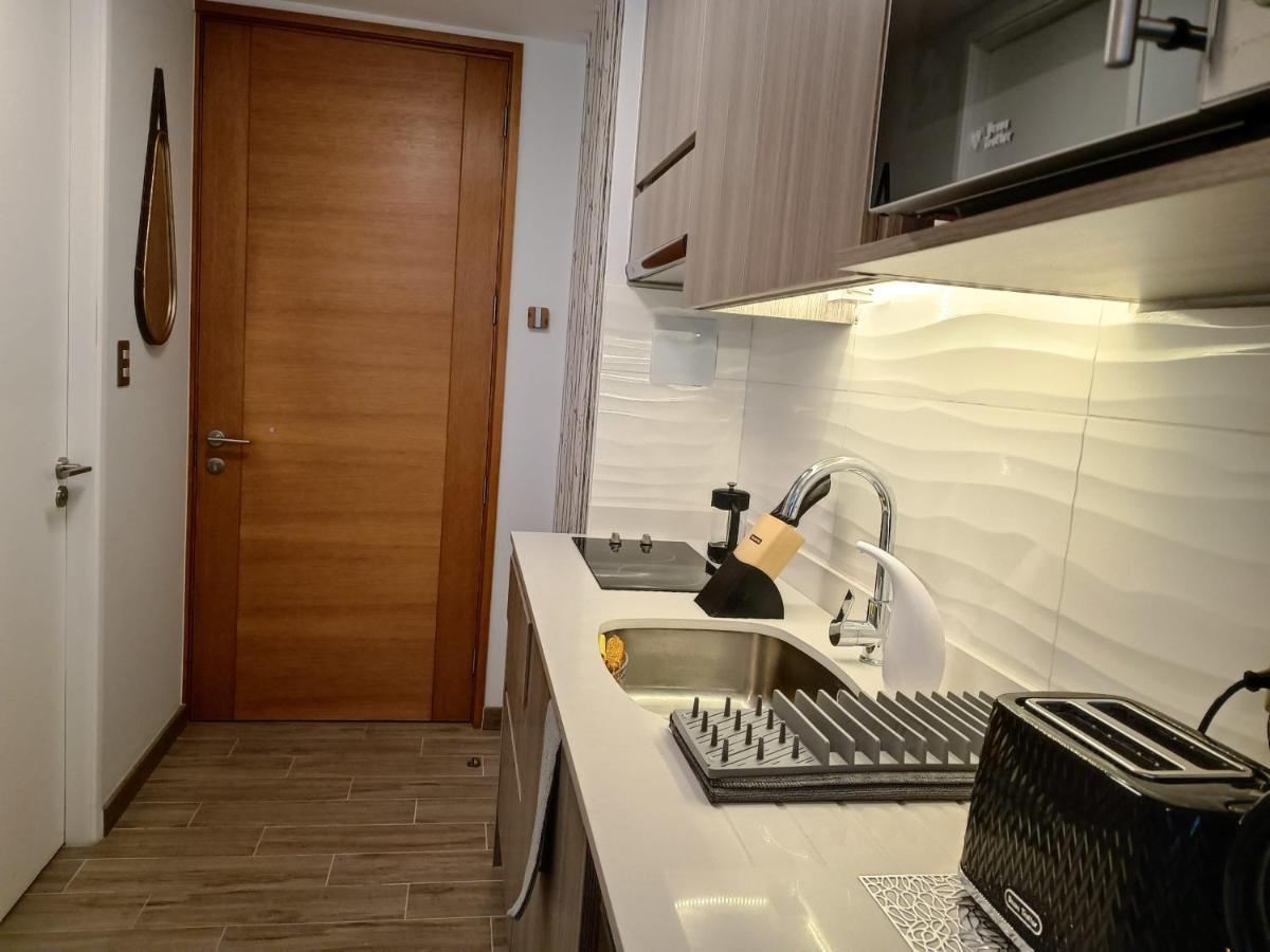 Frente Al Mall Depto Tipo Estudio En Mejor Zona Servicio Hom 0817 Apartamento *